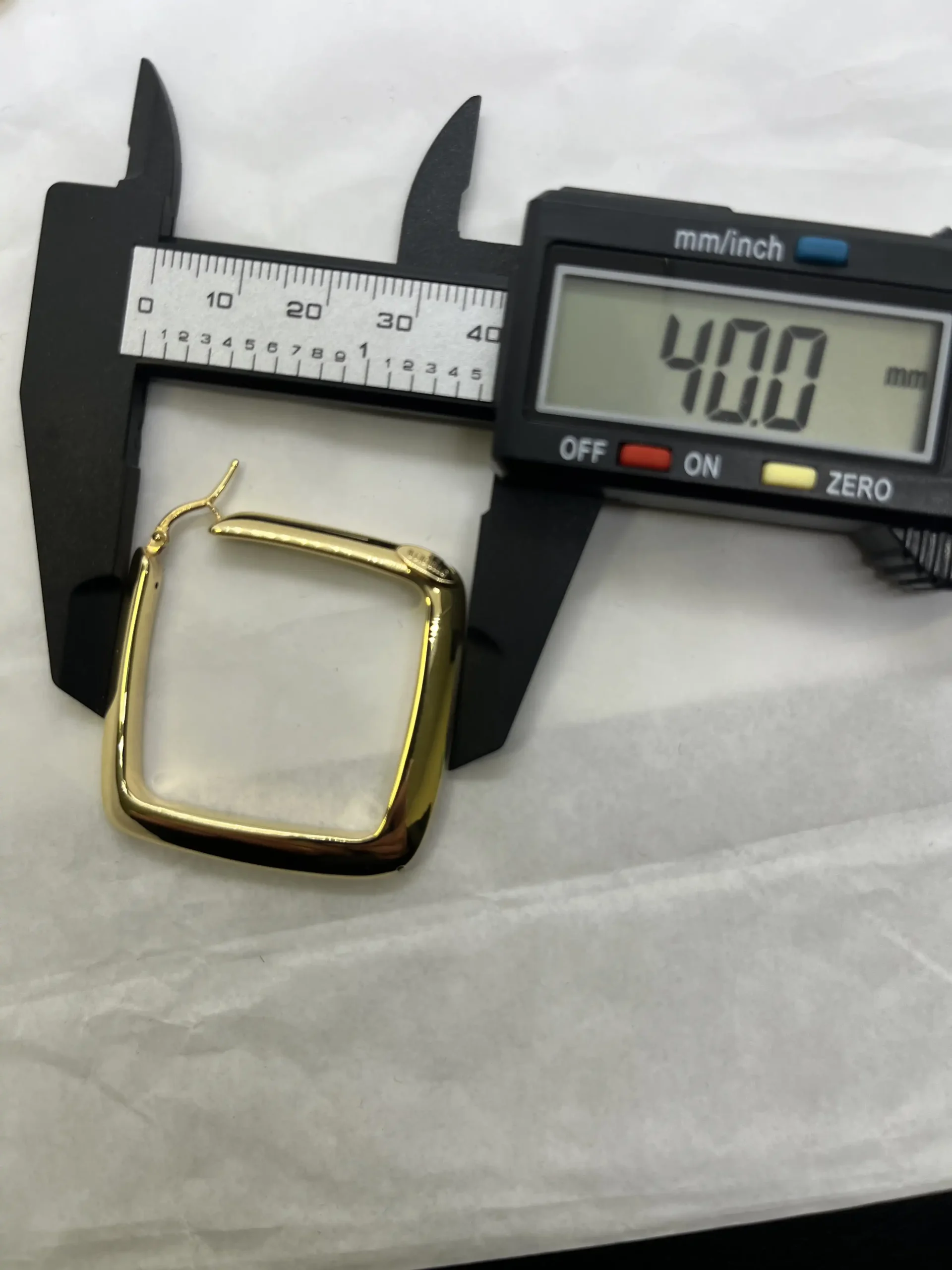 Orecchini Quadrato Donna Oro Giallo 18kt 750% - immagine 4