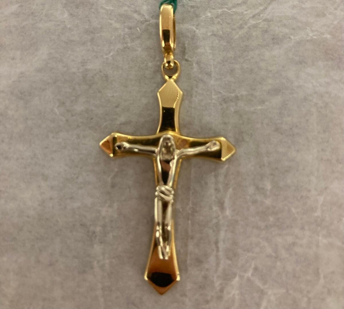 Croce Oro 750 – Simbolo Sacro in Oro 18 Carati